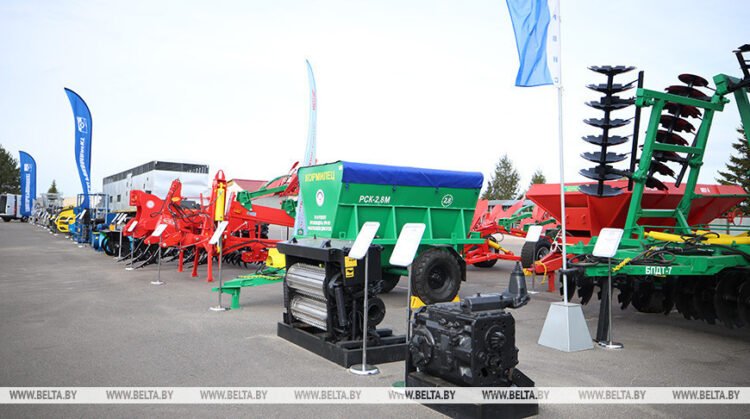 Lukashenko suggests revisiting One District-One Project program approaches