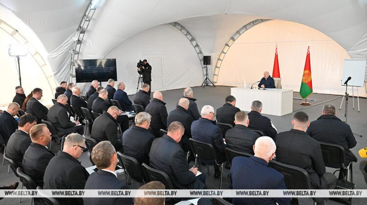 Lukashenko calls for proper storage of mineral fertilizers