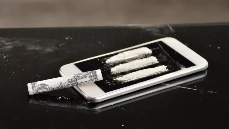 Should cocaine be legalized to fight drug trafficking? Respond to the survey by El Observador and Udelar academics
