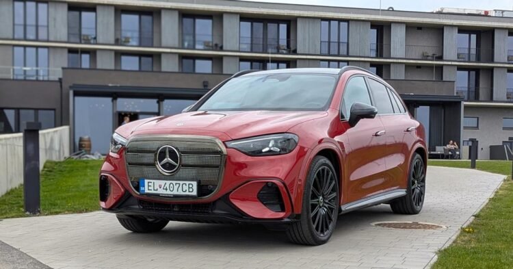 Electric Mercedes GLC owners of the previous generation won’t be scared even by a huge screen (first drive)