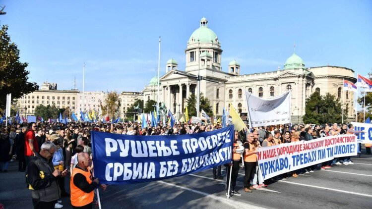 Only 18 percent of teachers in Serbia are satisfied with their salary: Where are we compared to the international average? – Society
