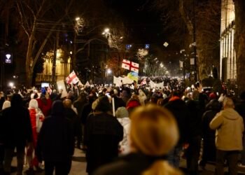 Protesters, Journalists Report Frozen Accounts Over Unnotified ‘Road Blockage’ Fines – Civil Georgia