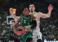 Panathinaikos and Shorts took the lead in the Euroleague playoff series against Valencia