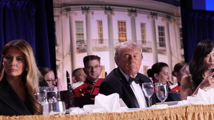 “A trick arranged behind the scenes”: The illusionist revealed what was written on the paper he showed Melania Trump before the shooting – World