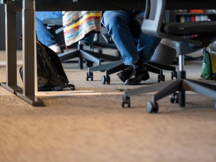 Swiss employees prioritise stability over promotions