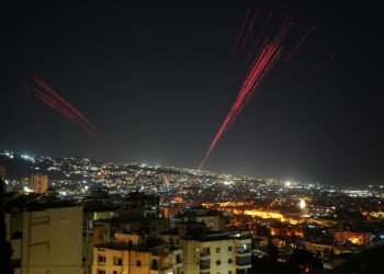 Press review: Israel-Lebanon ceasefire may fail and US reinstates oil sanctions on Russia – Press Review