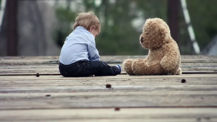 40% of Uruguayan fathers who live with their partner and their children do not participate in child care, according to a study