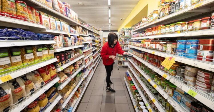 HEIDO VITSUR ⟩ Estonia is in no way an exceptional country; the reduction of value‑added tax must be reflected in food prices