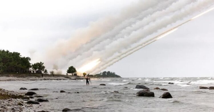 Estonia to purchase three additional HIMARS rocket launchers