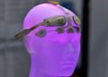 A gadget that monitors the brain without batteries