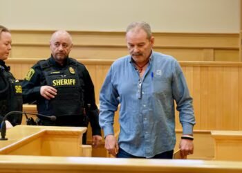 Dean Penney’s mother pointed to another suspect 1 day after Jennifer Hillier-Penney disappeared