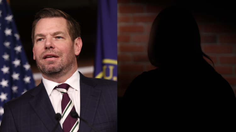 Videoby multiple CNN reporters
                    Former staffer alleges in CNN interview that Rep. Eric Swalwell raped her
                        6:35