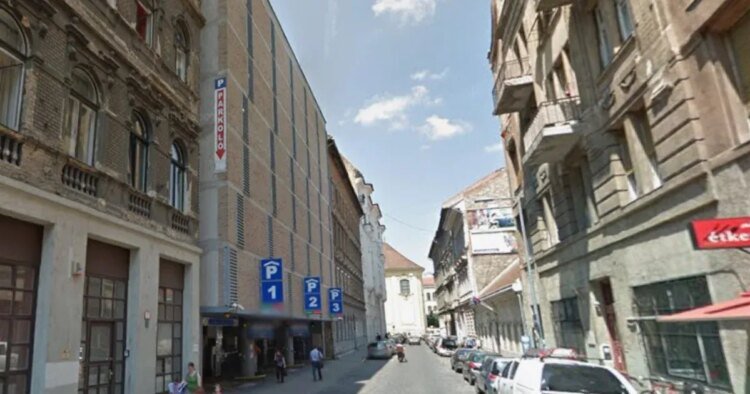 G7: Budapest’s parking problems should not be solved with garages and parking garages