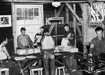 The Gestapo in a free country. The Nazis also ruled the USA, creating 400 enclaves of the Third Reich Premium