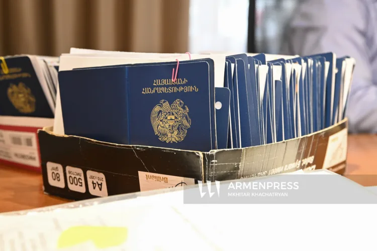 The government will soon present information about new biometric passports
