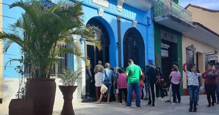 General suspicion regarding the official announcement of remittances in dollars