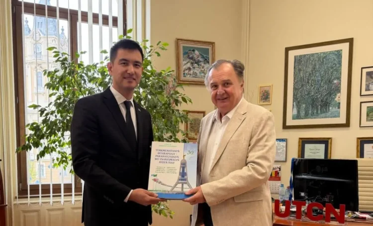 Turkmen educators are studying the experience of the University of Cluj-Napoca in Romania