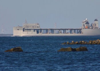 US warship allowed to pass through Malacca Strait, Navy says, amid Iran war concerns – Asia & Pacific