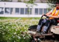 Minors are not allowed to mow lawns as paid job in Estonia | News