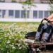 Minors are not allowed to mow lawns as paid job in Estonia | News