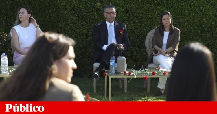 First, Seguro spoke to the young people and then the young people spoke to Seguro | April 25th
