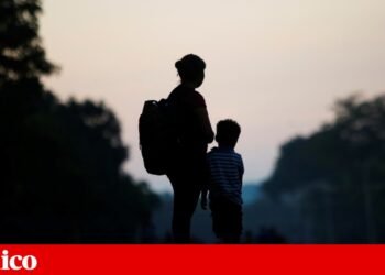 US accelerates deportation of migrant children in authorities custody | Immigration