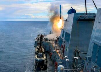 US destroys Iranian ships in massive attack