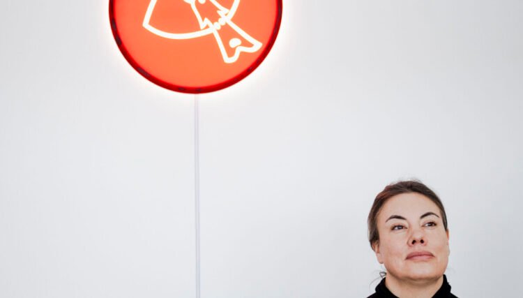Naaja Nathanielsen stands up for the big talks