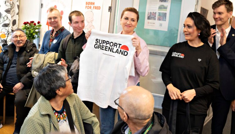 Mette Frederiksen meets with Greenlanders on election day: Greenland has been under completely unreasonable pressure
