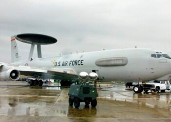 Media: Important US surveillance plane destroyed in Iranian attack