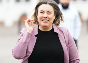 Greenlandic member of parliament leans towards red government
