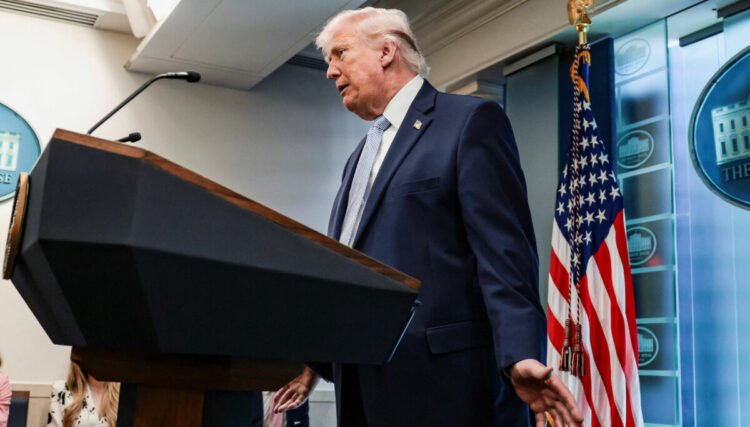 Trump again mentions Greenland in connection with criticism of Nato: A poorly managed piece of ice
