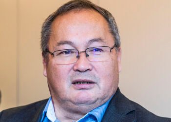 Former mayor wants to extend his leave because of his work in tourism