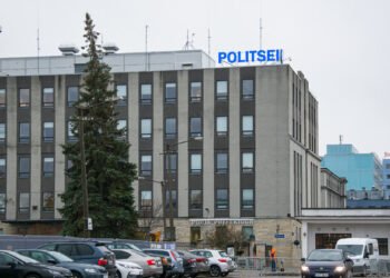 Estonia court rules police buildings may be photographed from public street | News