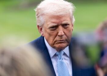 Trump asks to annul convictions of four leaders of the assault on the Capitol and close the case
