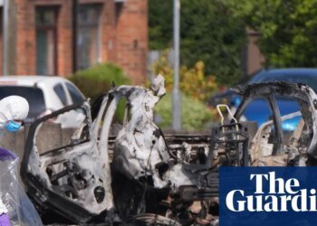 New IRA suspected over car explosion outside Belfast police station | Northern Ireland