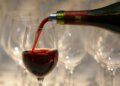 Swiss switch to local wines as market declines
