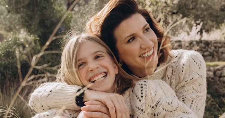 Anita Lutsenko boasted of spring photos with her 9-year-old daughter – new shots