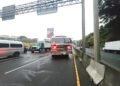 Fatal collision between trailer and motorcycle generates dams near the Route 27 toll in Escazú