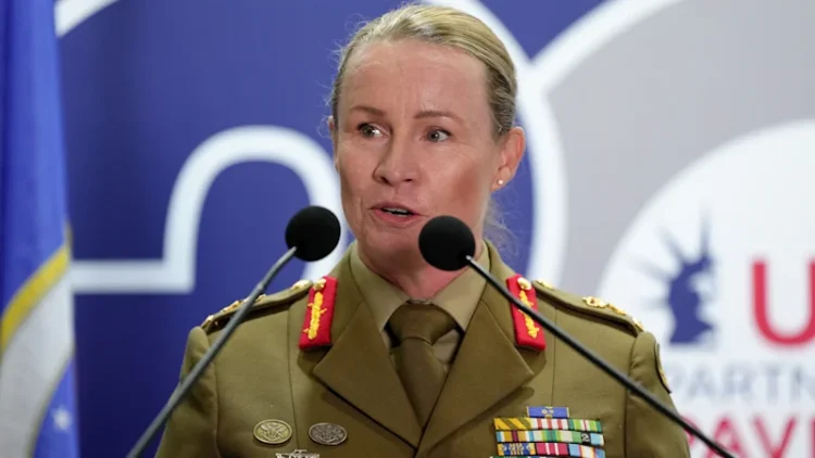 Susan Coyle to become first woman army chief, Mark Hammond to lead ADF