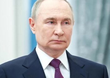 Russia: A painter arrested for commenting on social networks commits suicide in prison