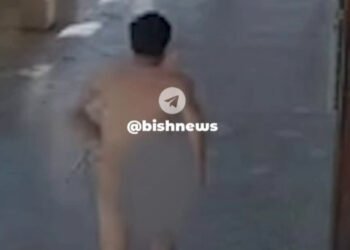 In Bishkek, a naked man ran after schoolchildren. The police are looking for him