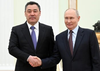 There is a meeting between Sadyr Japarov and Vladimir Putin in Moscow