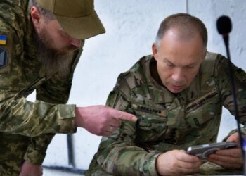 Syrsky ordered to check the logistics of providing the military on the front line