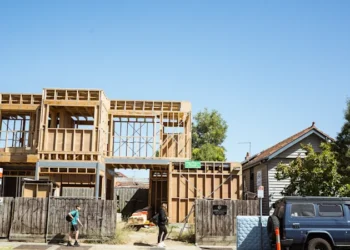 Australia property news: Home owners face higher costs to build or renovate amid Middle East war