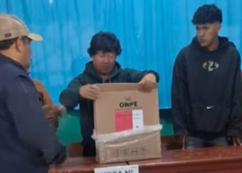 Elections 2026: The first voting station was set up in Arequipa at 4:45 in the morning | Carlos Noriega Jiménez School