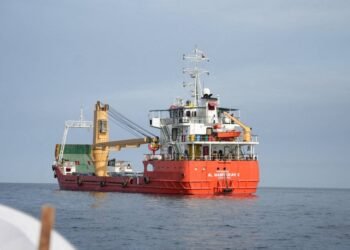 What does a U.S. naval blockade of Iran mean for oil flows?