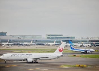 JAL and ANA to double fuel surcharges in May