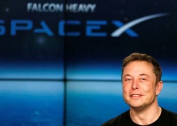 Musk’s SpaceX tries to woo Wall Street with analyst meetings this week, sources say