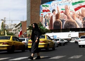 U.S. spy agencies examine how Iran would react to Trump declaring victory